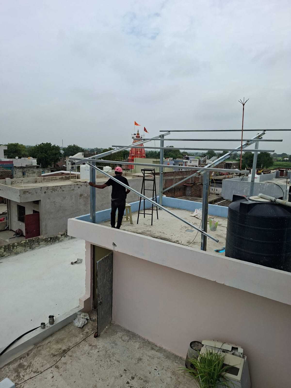 Solar water heater installation